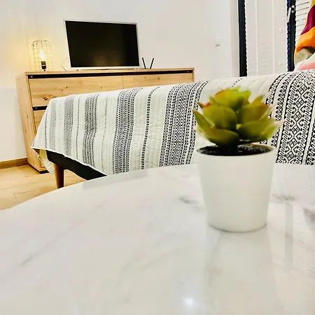 Cozy Corner Briz 아파트 *